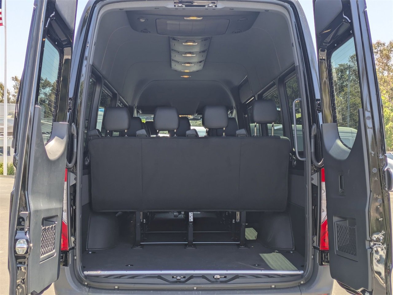 New 2025 Mercedes-Benz Sprinter 2500 image 10