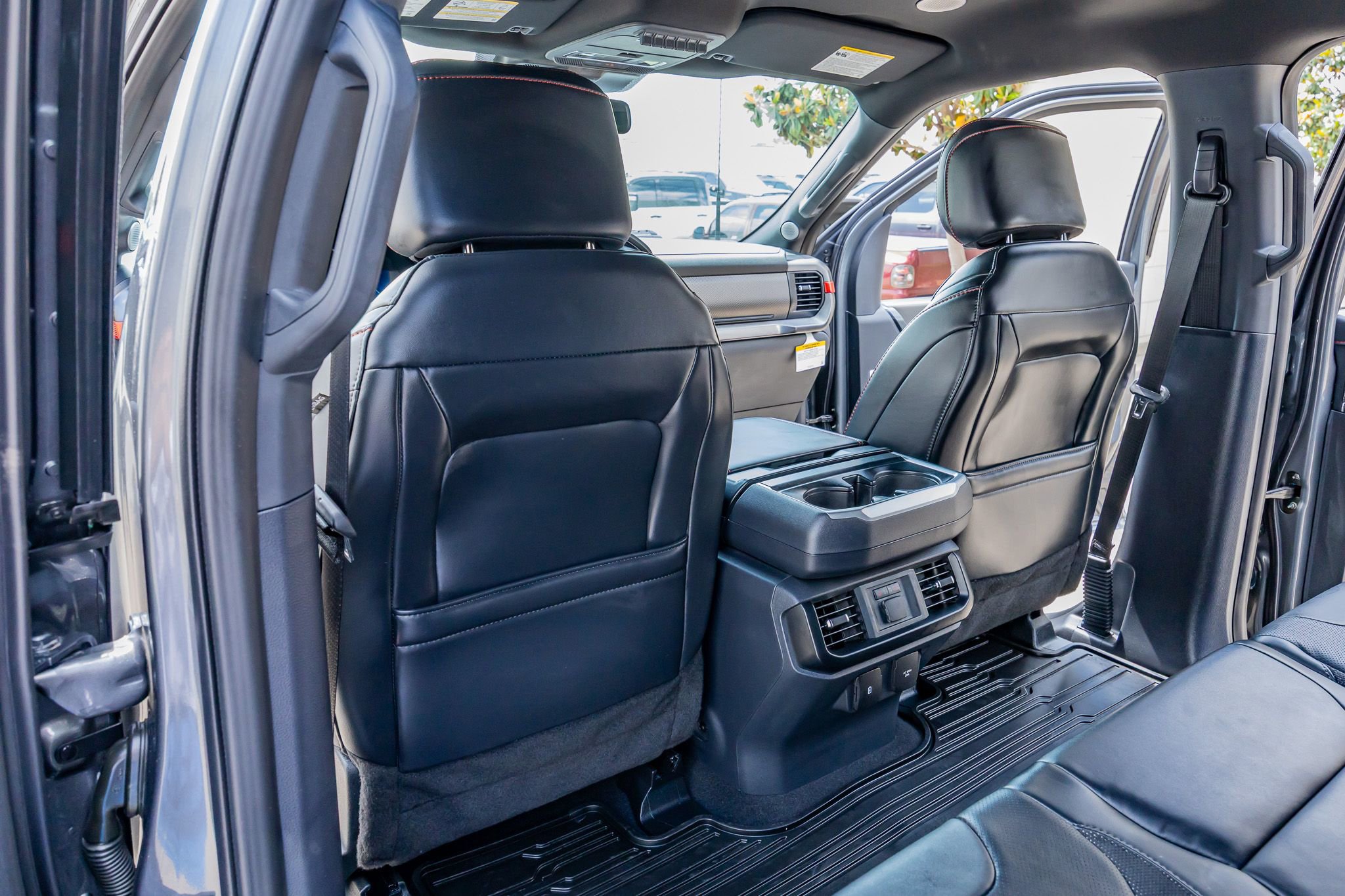 Used 2025 Ford F150 Raptor AWD/4WD image 35