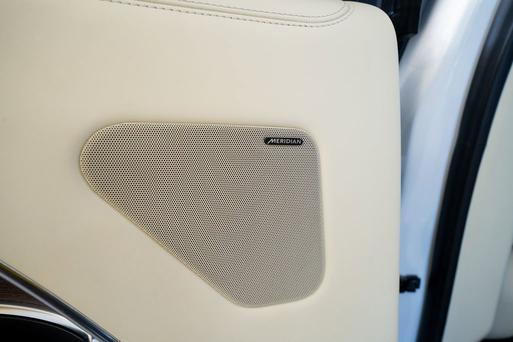 Used 2024 Land Rover Range Rover Long Wheelbase SE image 47