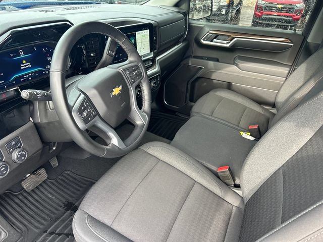 Used 2025 Chevrolet Silverado 1500 LT AWD/4WD image 17
