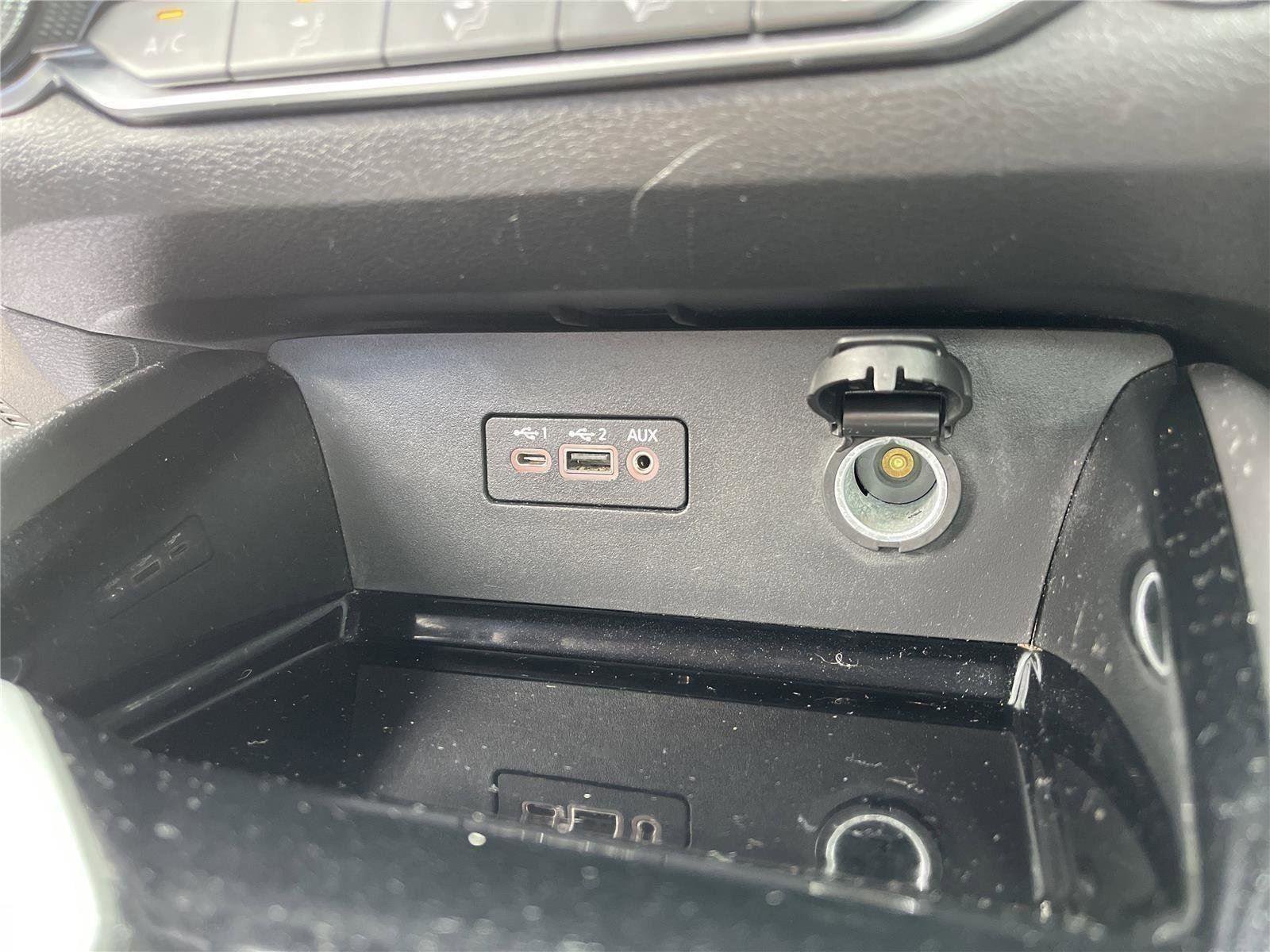 Used 2024 Nissan Altima 2.5 SV FWD image 27