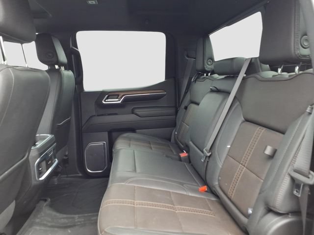 Used 2023 Chevrolet Silverado 1500 High Country w/ High Country Premium Package AWD/4WD image 17