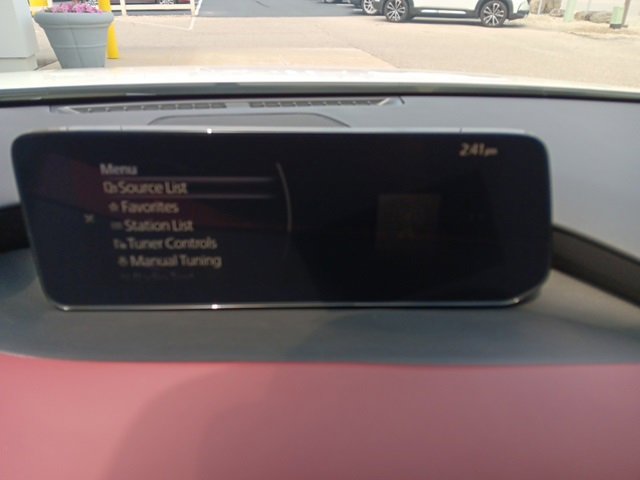 Certified 2025 MAZDA MAZDA3 Hatchback w/Premium Plus Pkg image 28