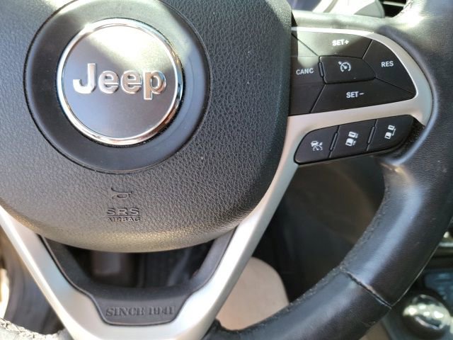 Used 2018 Jeep Cherokee Trailhawk w/ Quick Order Package 27L image 12