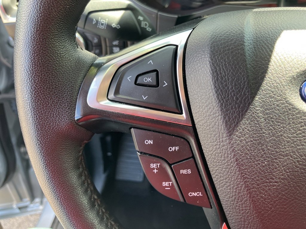 Used 2024 Ford Edge Titanium image 16