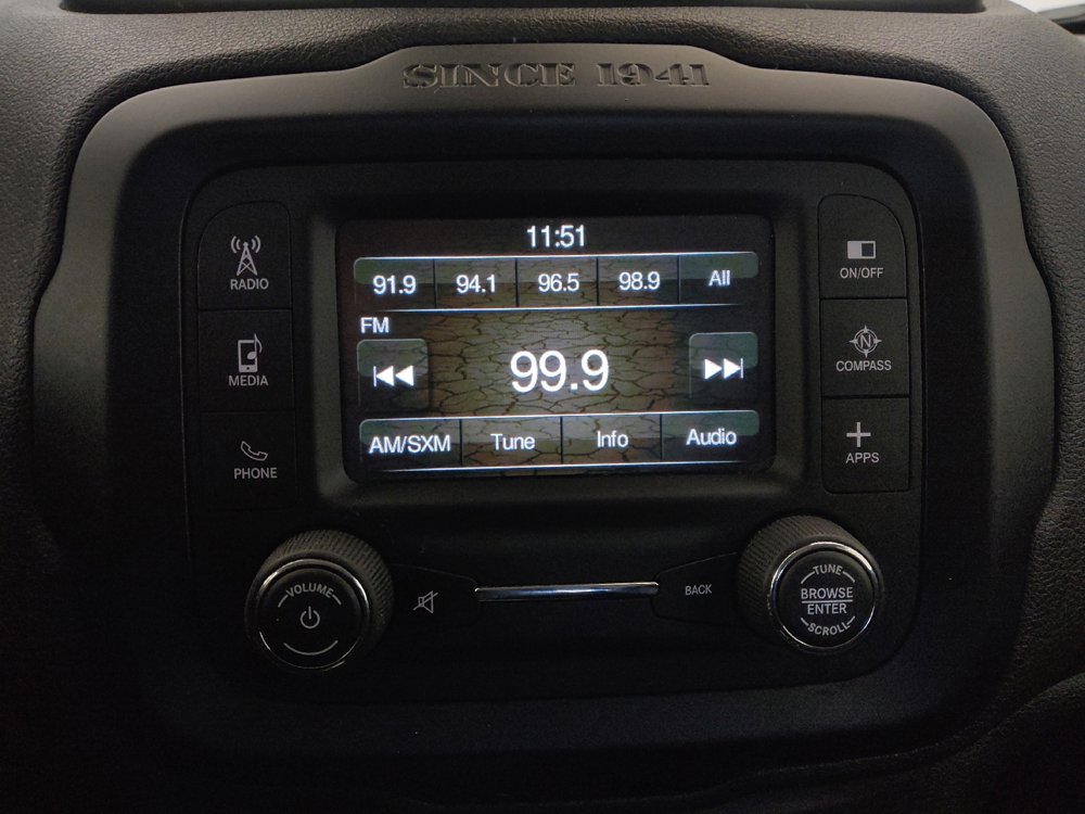 Used 2017 Jeep Renegade Latitude image 25