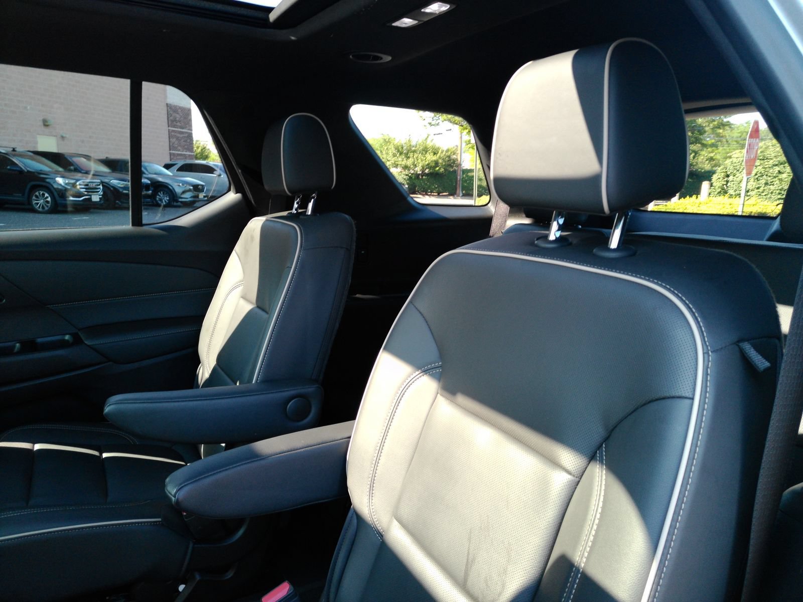 Certified 2023 Chevrolet Traverse Premier w/ Redline Edition AWD/4WD image 14