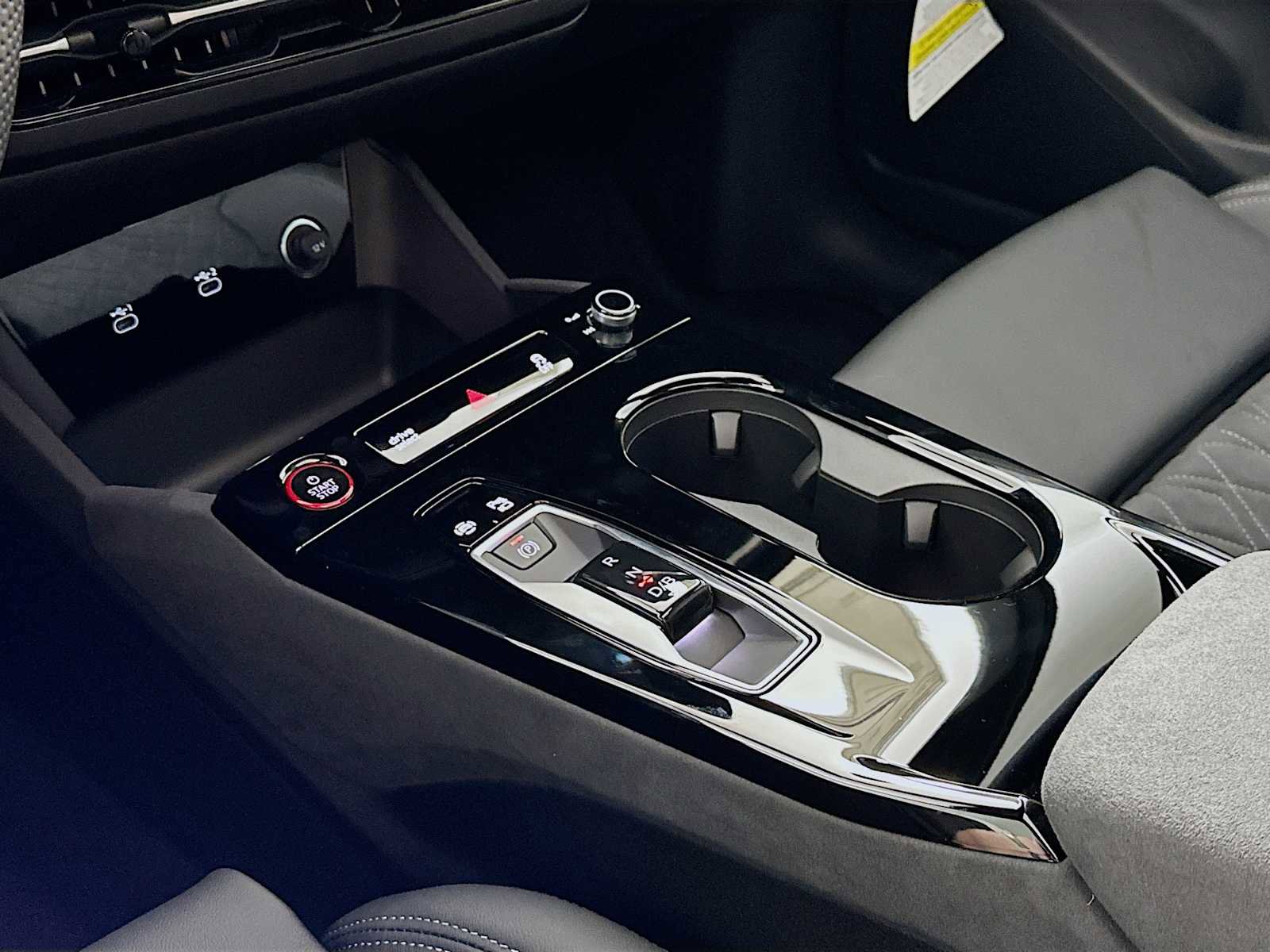 New 2027 Audi SQ6 e-tron Premium Plus AWD/4WD image 15