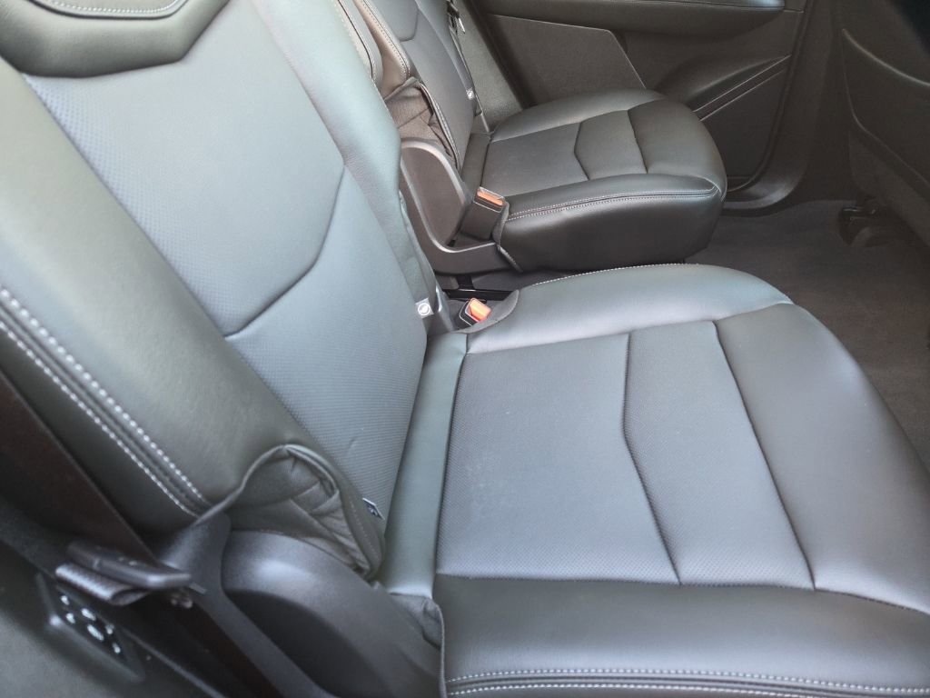 Used 2023 Cadillac XT6 Sport image 29