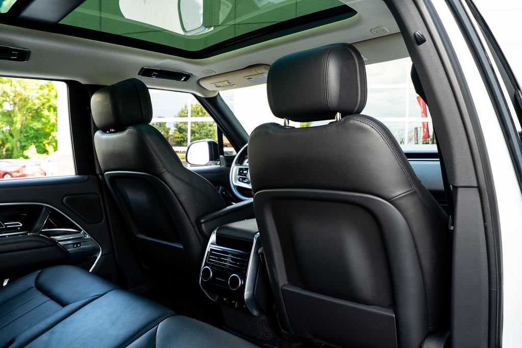 Used 2022 Land Rover Range Rover SE AWD/4WD image 38