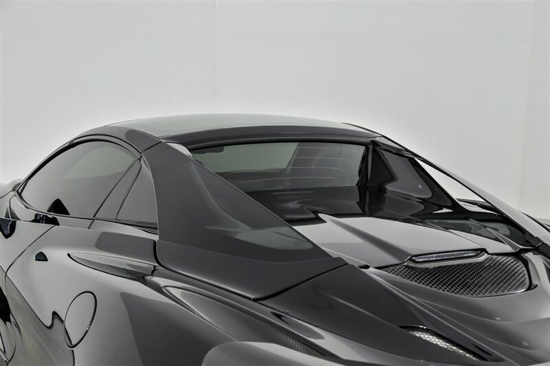 Used 2020 McLaren 720S Spider RWD image 42