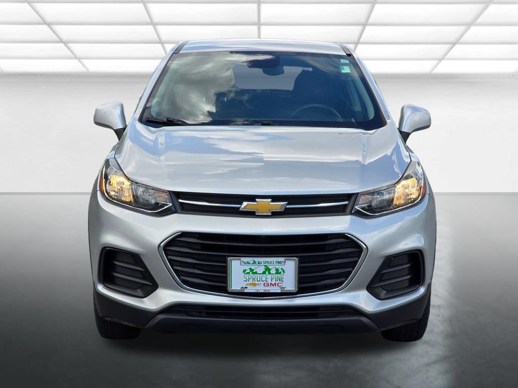 Certified 2020 Chevrolet Trax LS w/ Tint and Cruise Package AWD/4WD image 15