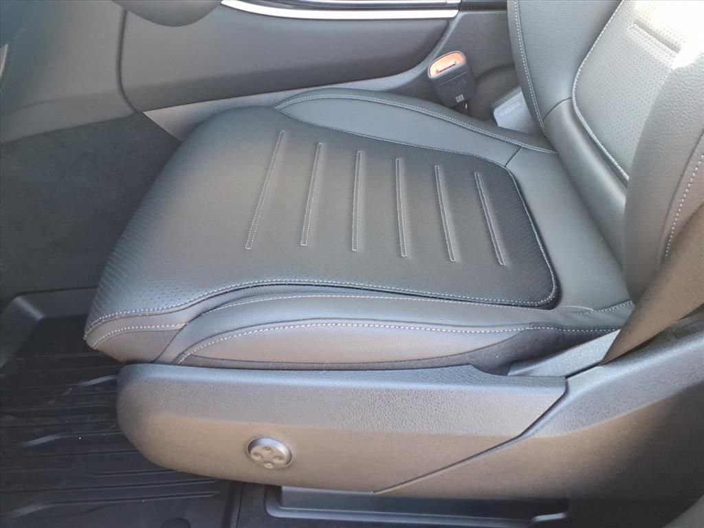 Certified 2026 Mercedes-Benz GLC 300 4MATIC image 15