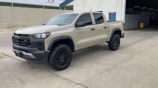 Used 2024 Chevrolet Colorado Trail Boss AWD/4WD image 4