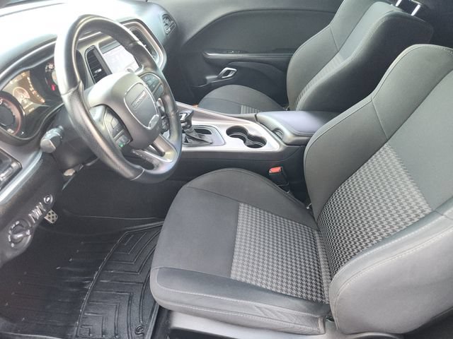 Used 2019 Dodge Challenger R/T w/ Blacktop Package RWD image 10