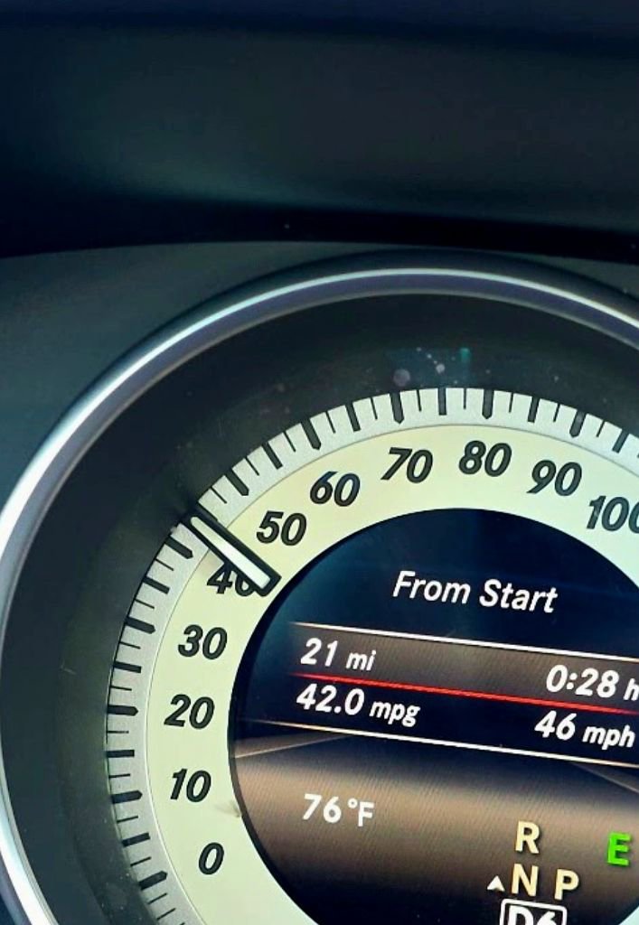 Used 2014 Mercedes-Benz E 250 BlueTEC Sedan image 20