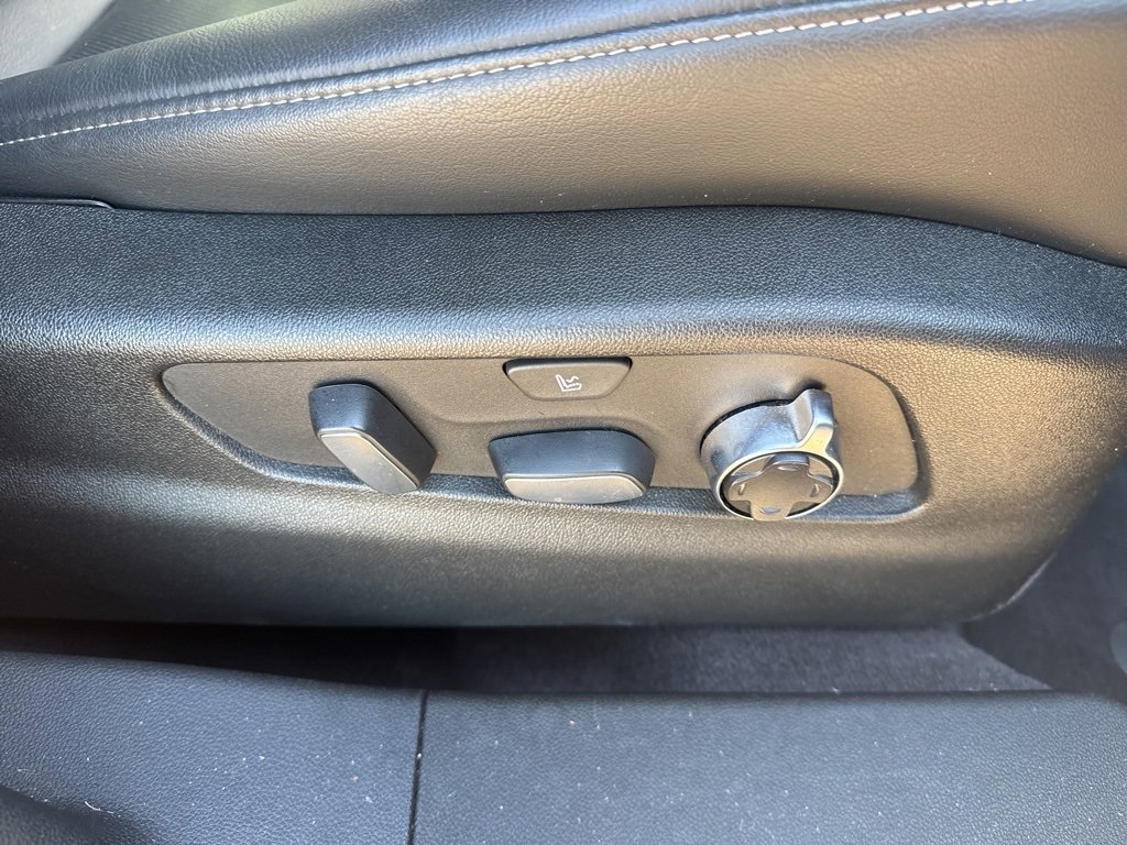 Used 2023 Cadillac XT4 Premium Luxury image 49