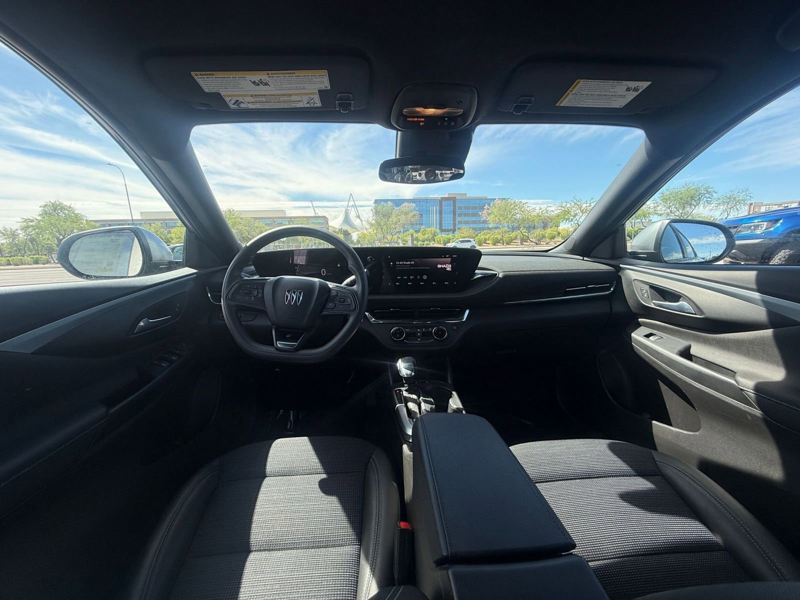 Used 2025 Buick Envista Preferred image 33