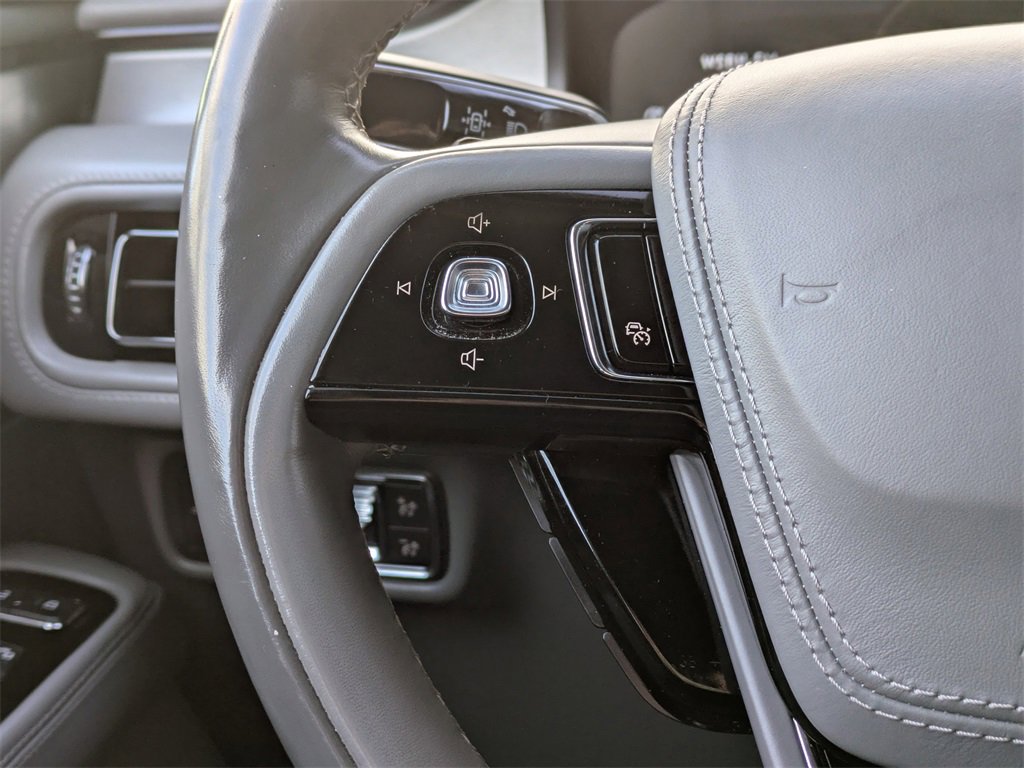 Used 2021 Lincoln Aviator Reserve w/ Equipment Group 201A image 29