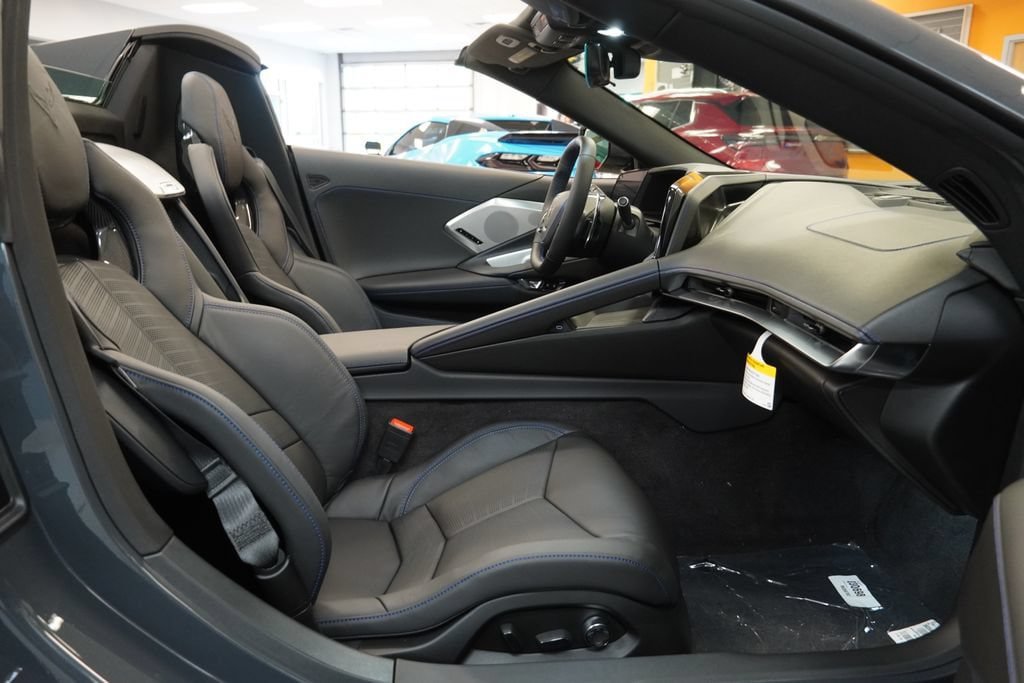 New 2027 Chevrolet Corvette Grand Sport w/ Z52 Sport Performance Package RWD image 26