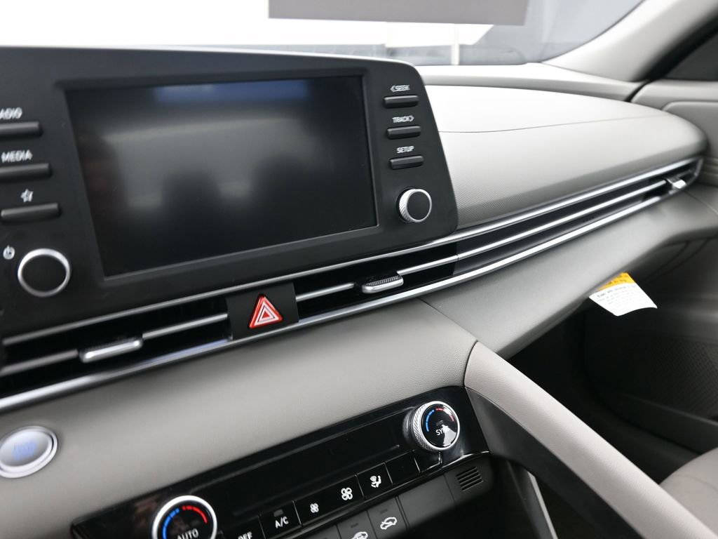 Certified 2026 Hyundai Elantra Sport FWD image 18