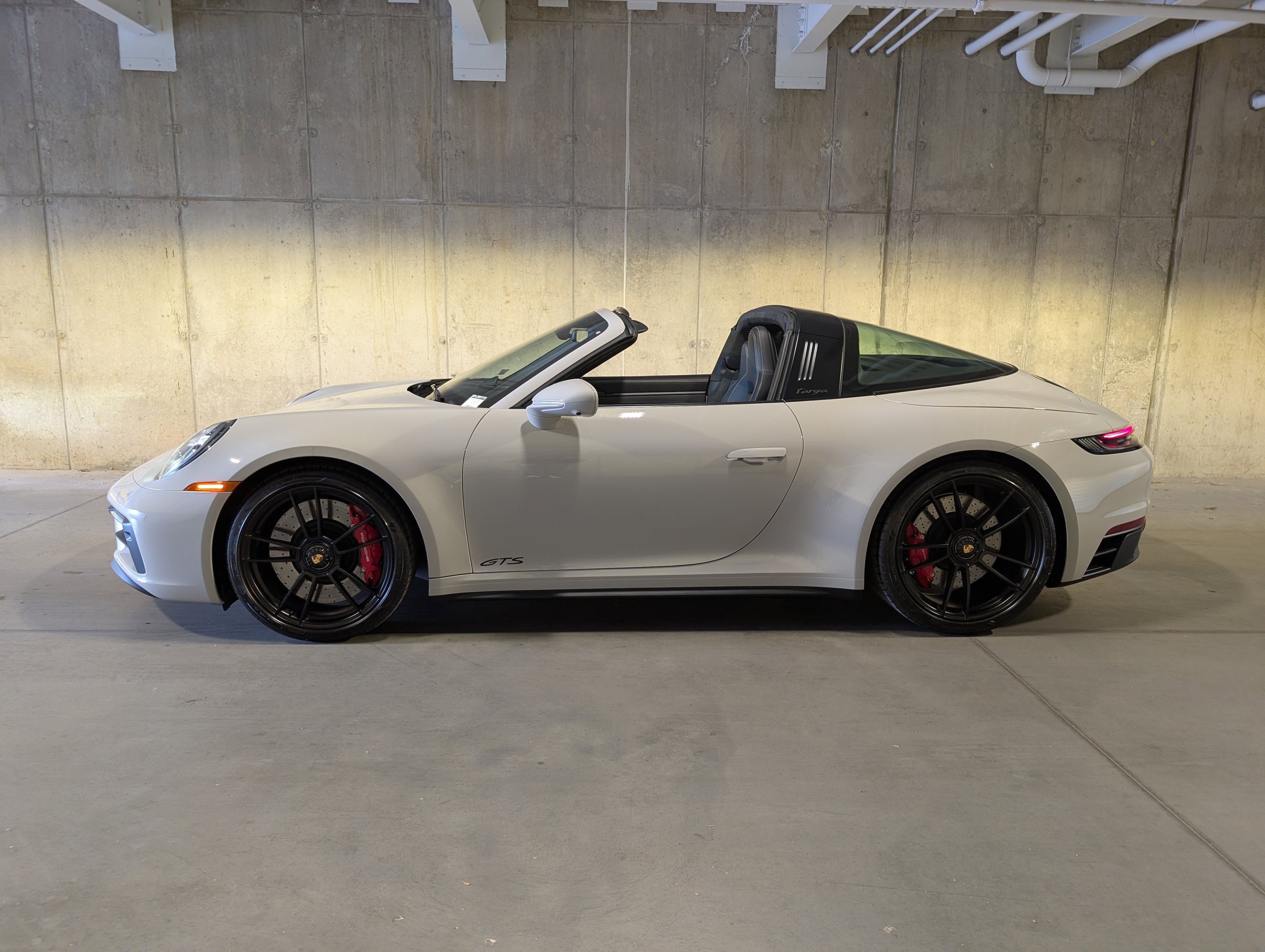 Used 2023 Porsche 911 Targa 4 GTS image 2