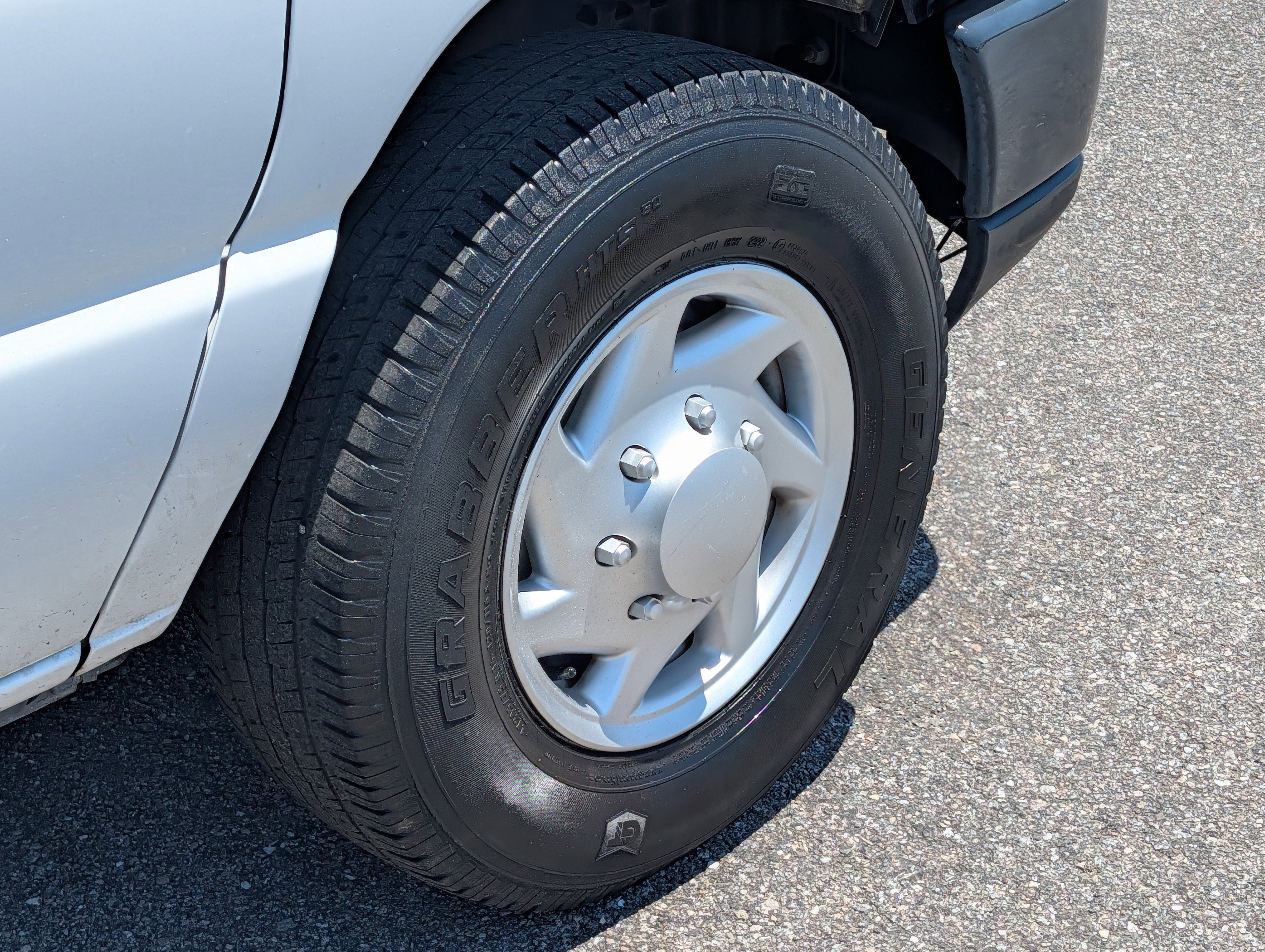 Used 2014 Ford E-250 and Econoline 250 Extended RWD image 12
