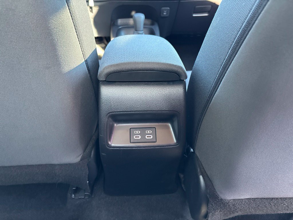 Used 2025 Toyota Corolla LE FWD image 21