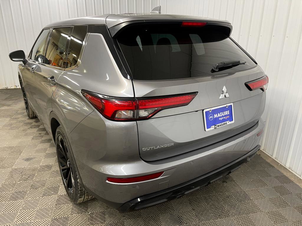 Used 2022 Mitsubishi Outlander SE AWD/4WD image 9