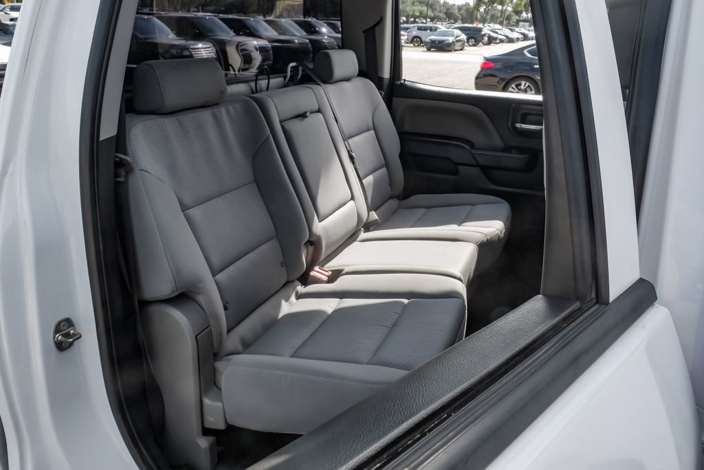 Used 2018 Chevrolet Silverado 1500 W/T w/ Trailering Package AWD/4WD image 29