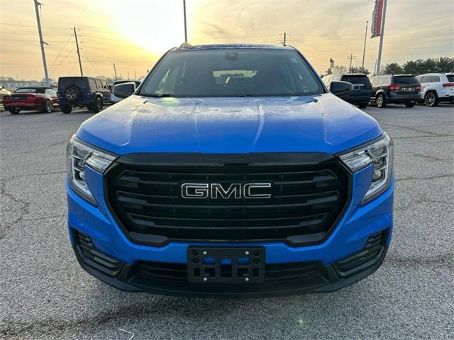Certified 2024 GMC Terrain SLE w/ Driver Convenience Package image 9