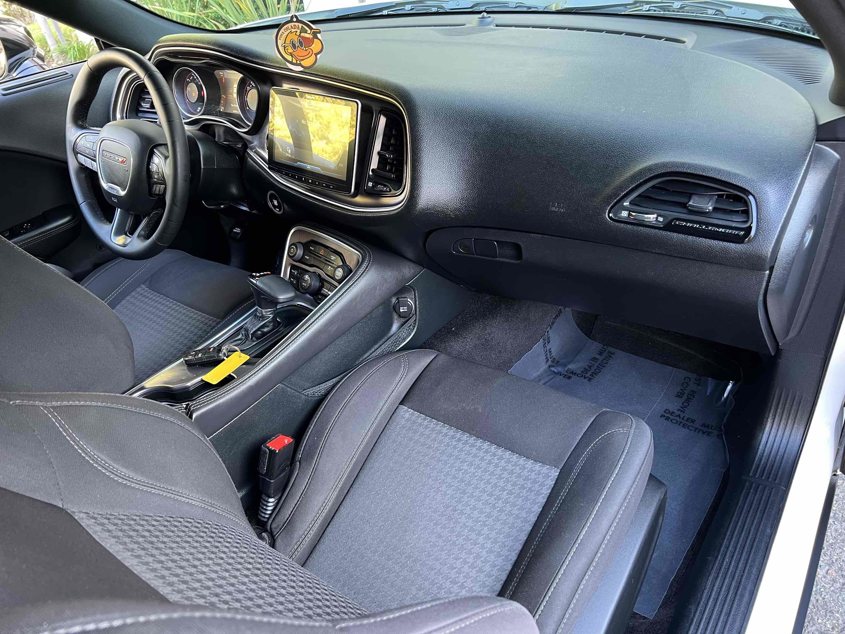 Used 2017 Dodge Challenger R/T RWD image 4