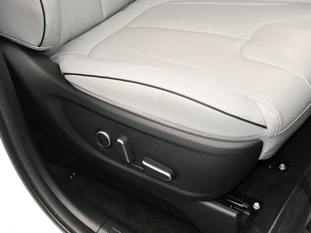 Used 2024 Hyundai Palisade SEL image 61