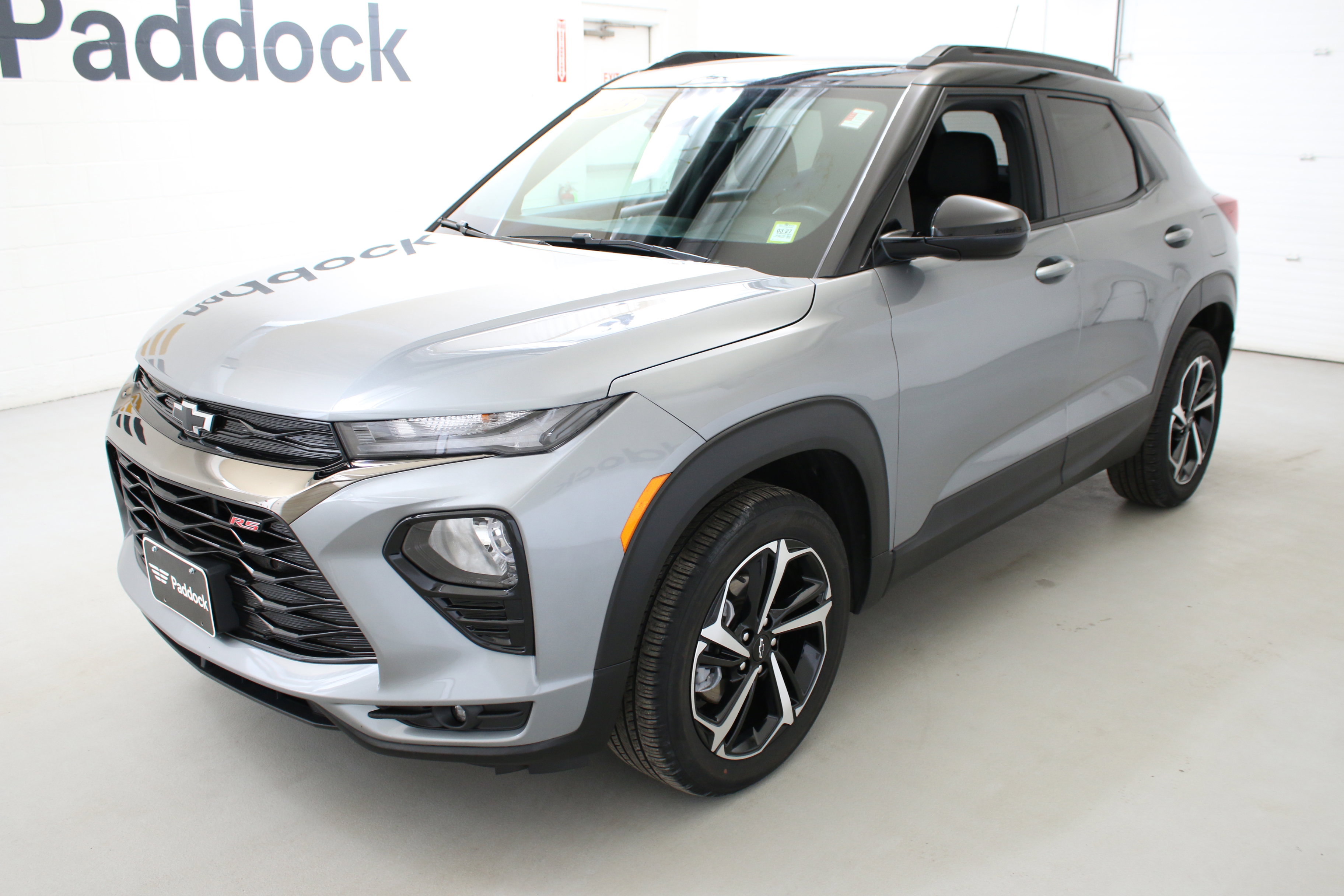 Used 2023 Chevrolet TrailBlazer RS w/ Technology Package image 3