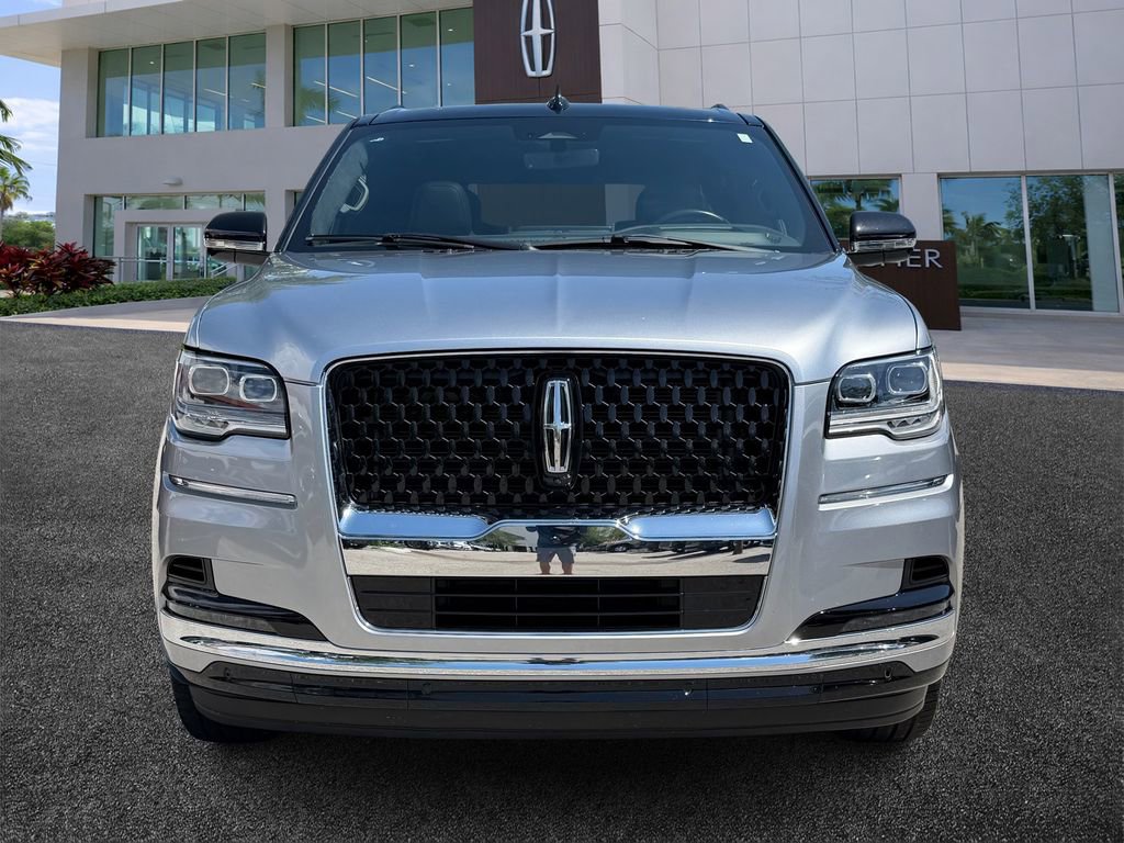 Certified 2024 Lincoln Navigator Black Label AWD/4WD image 2