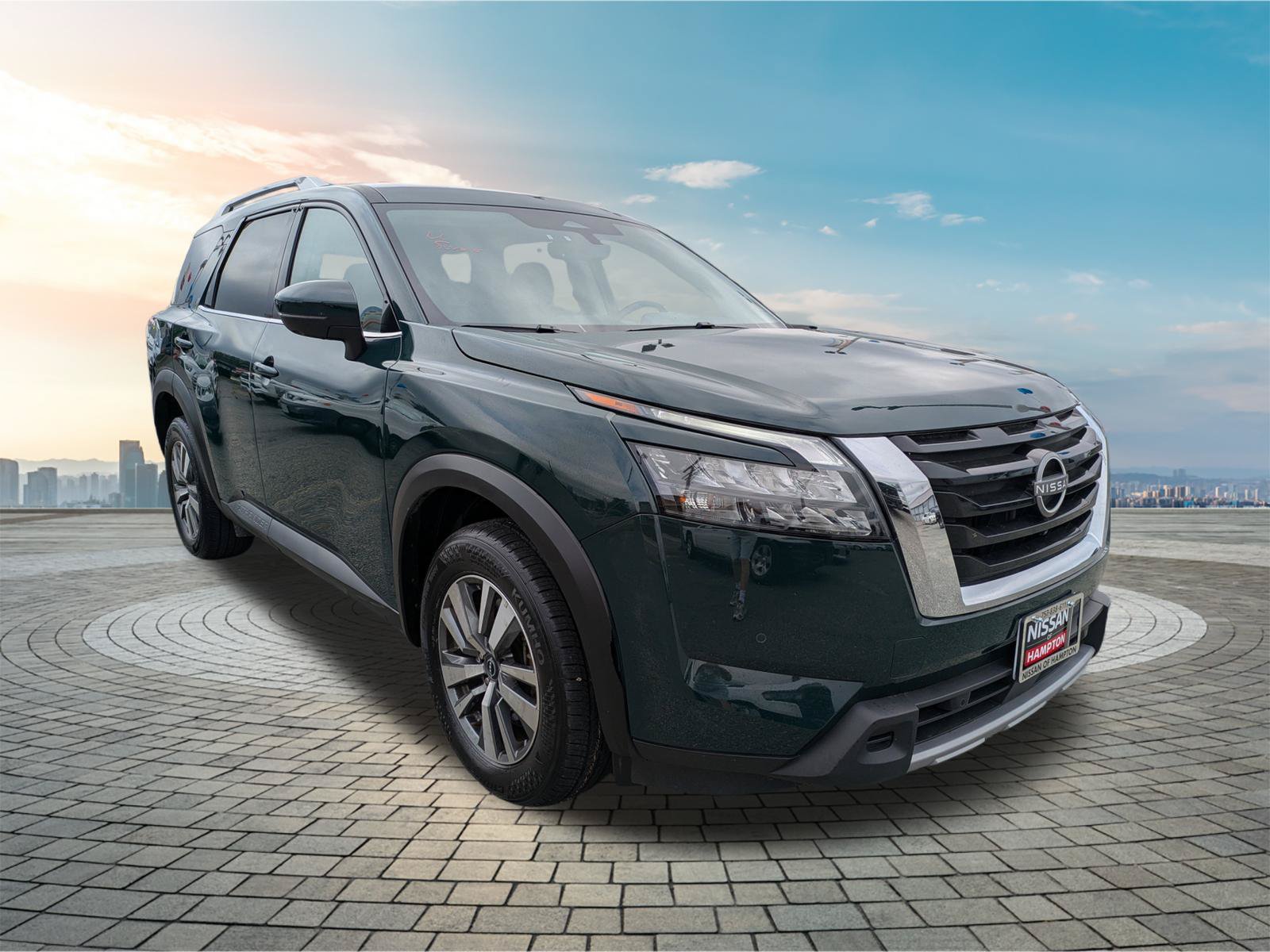 Certified 2025 Nissan Pathfinder SL AWD/4WD image 2