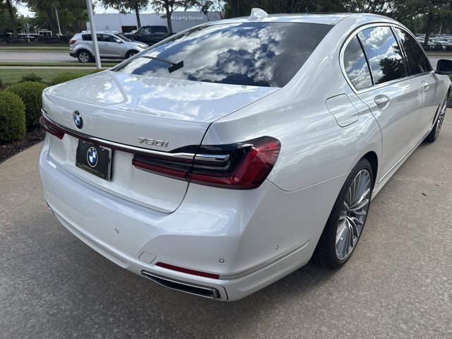 Used 2021 BMW 750i xDrive image 5