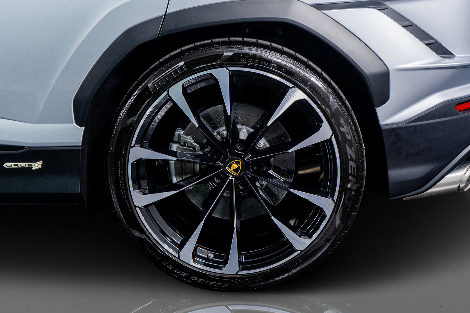 Used 2024 Lamborghini Urus S image 16