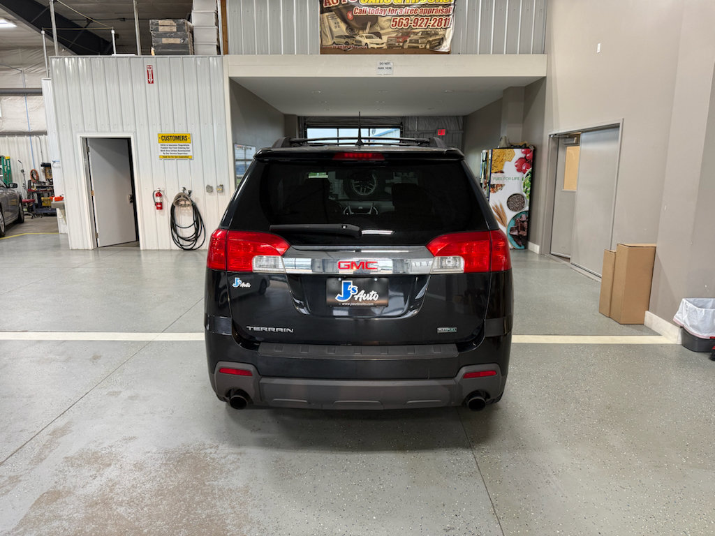 Used 2011 GMC Terrain SLT w/ Cargo Package FWD image 6