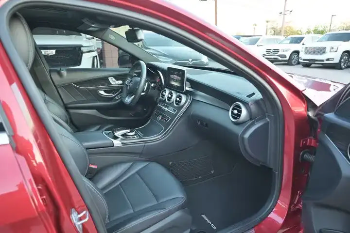 Used 2016 Mercedes-Benz C 300 Sedan w/ Surround View Package image 16