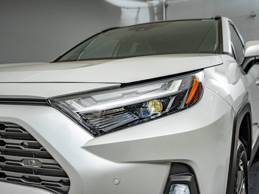 Used 2025 Toyota RAV4 Limited w/ Advanced Technology Package AWD/4WD image 13