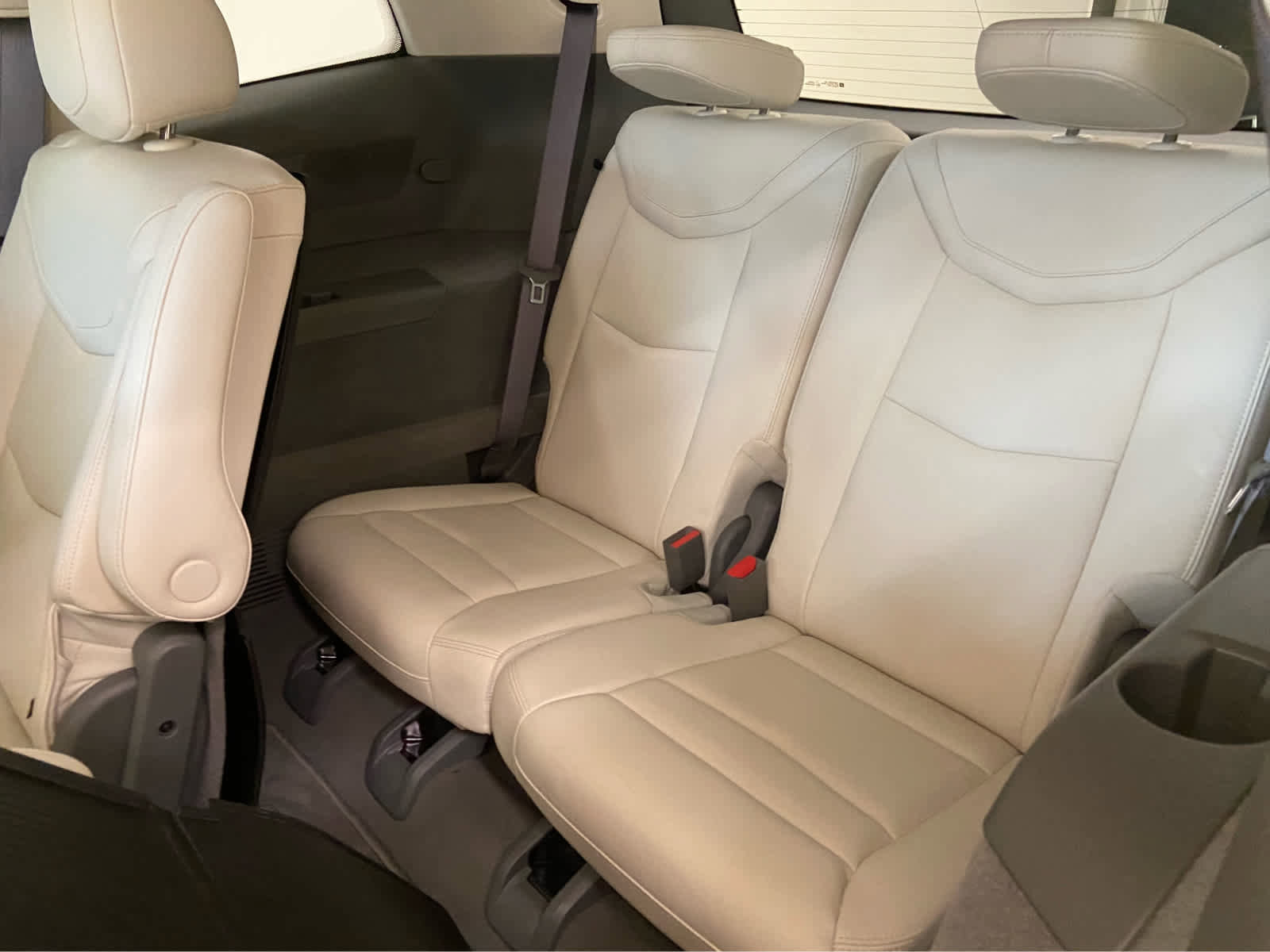 Used 2024 Cadillac XT6 Premium Luxury w/ Technology Package FWD image 18