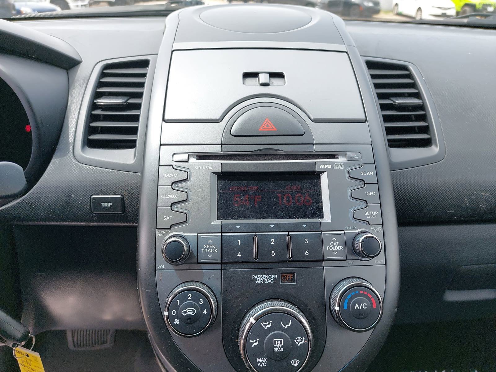 Used 2011 Kia Soul + image 24