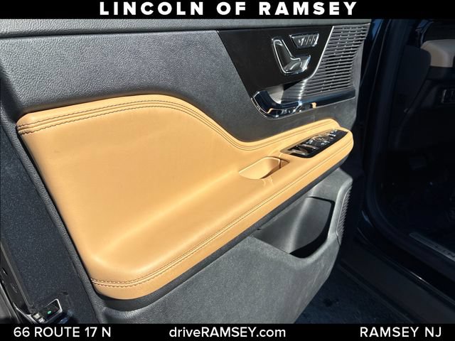 Used 2022 Lincoln Corsair Reserve w/ Equipment Group 201A AWD/4WD image 13
