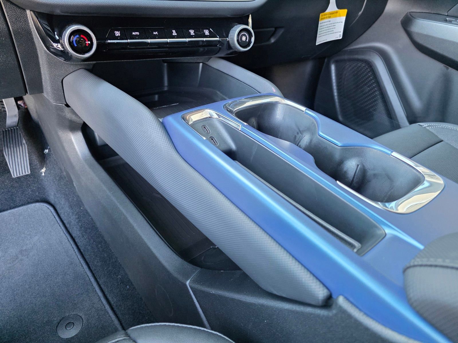 New 2026 Chevrolet Equinox EV LT image 26