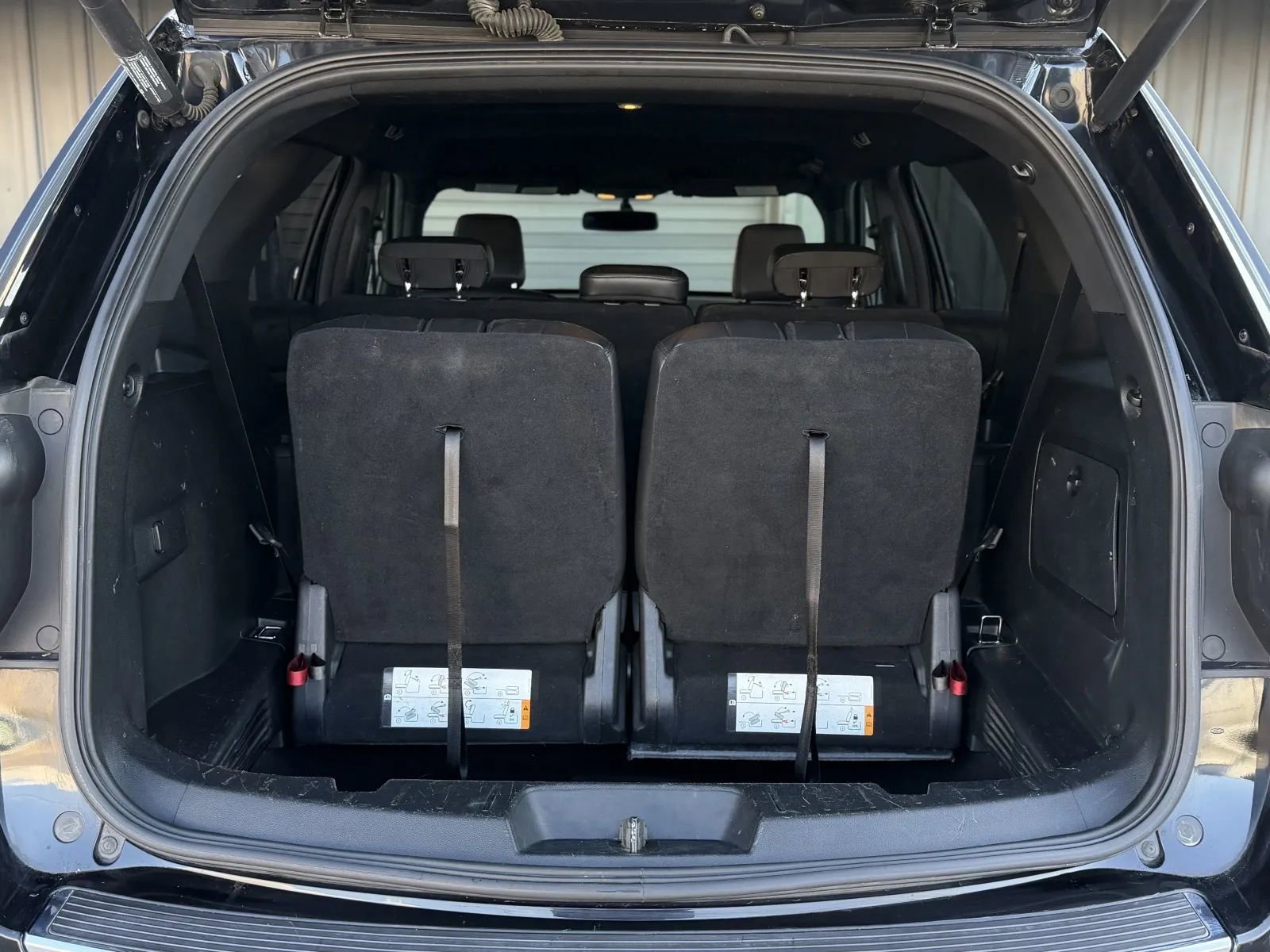 Used 2018 Ford Explorer XLT w/ Equipment Group 202A image 21