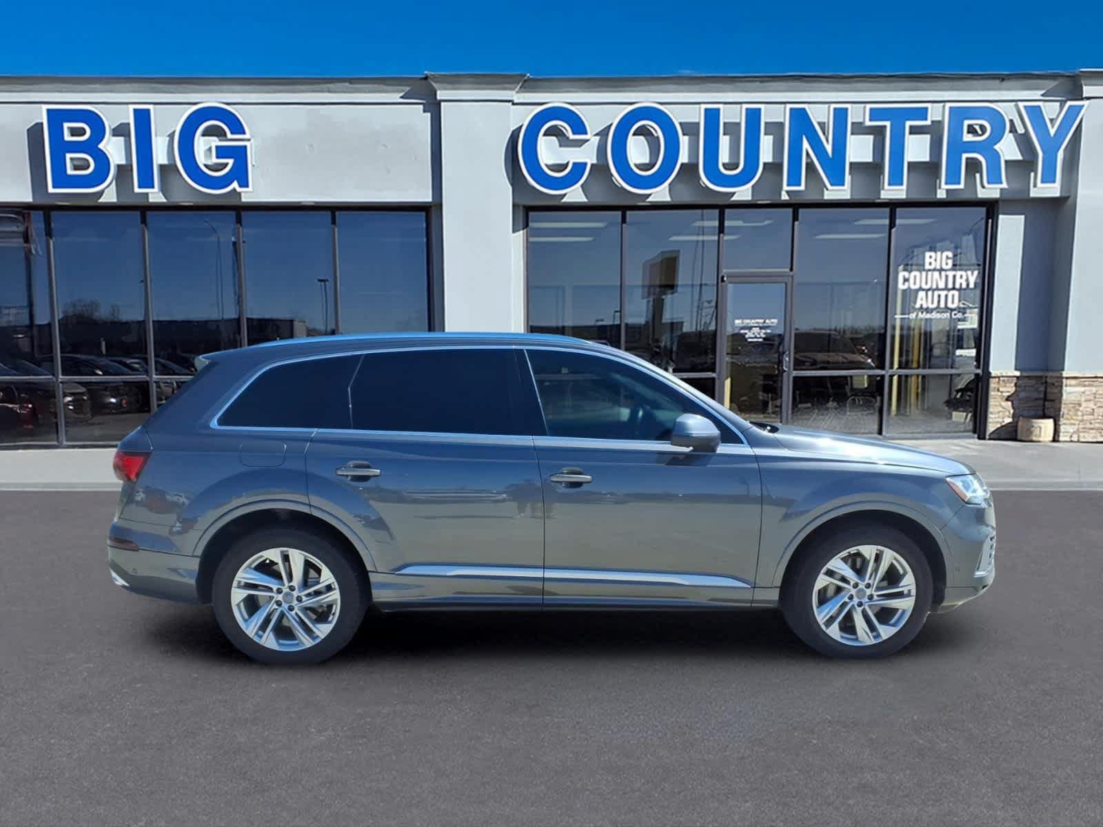 Used 2020 Audi Q7 3.0T Premium Plus w/ Premium Plus Package AWD/4WD image 4