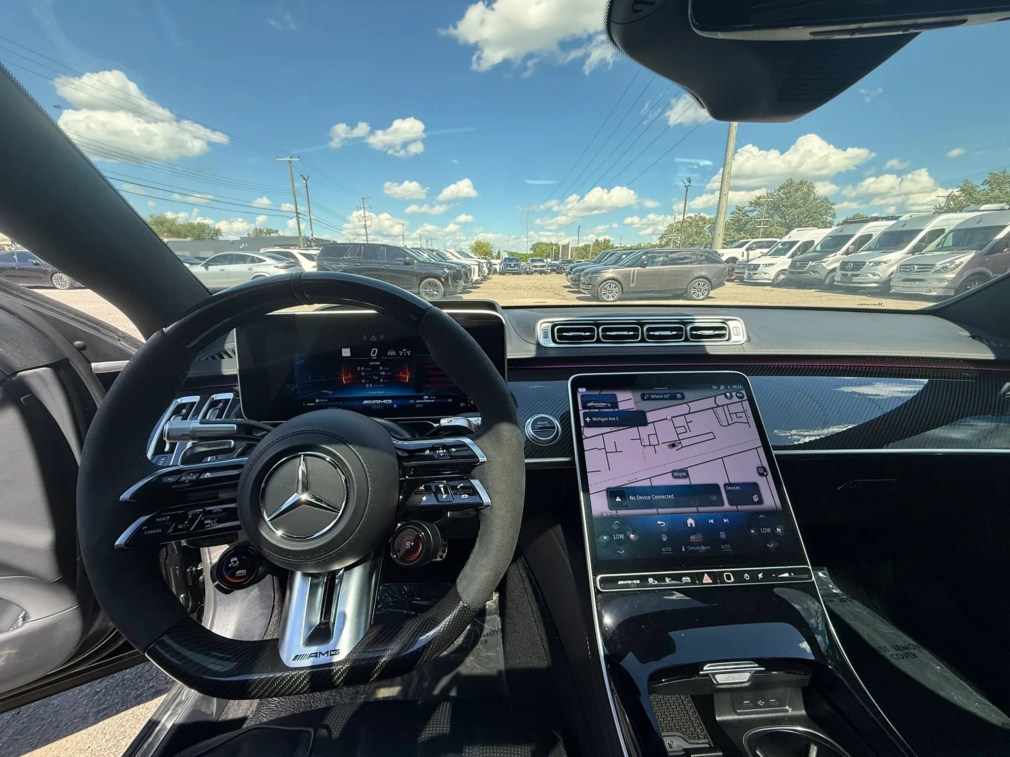 Used 2024 Mercedes-Benz S 63 AMG S w/ Carbon Fiber Exterior Package image 26