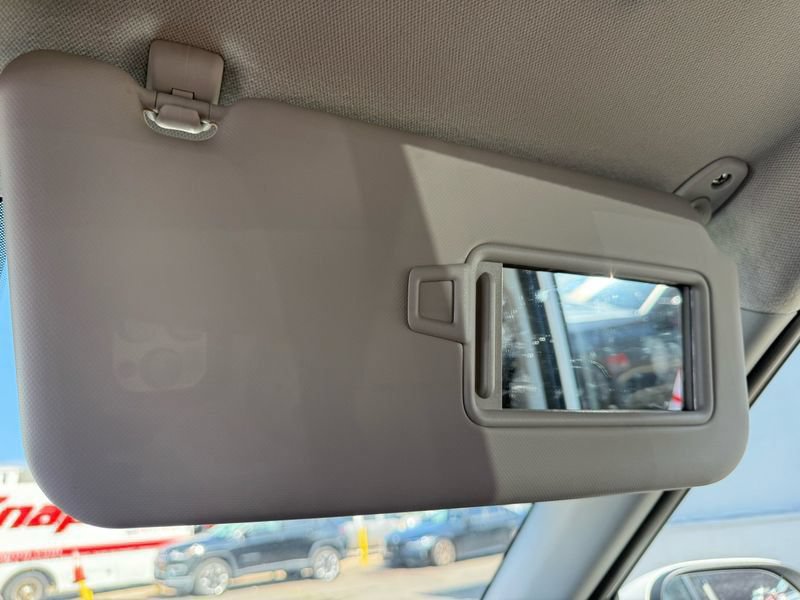 Used 2023 Kia Soul LX w/ LX Technology Package FWD image 35