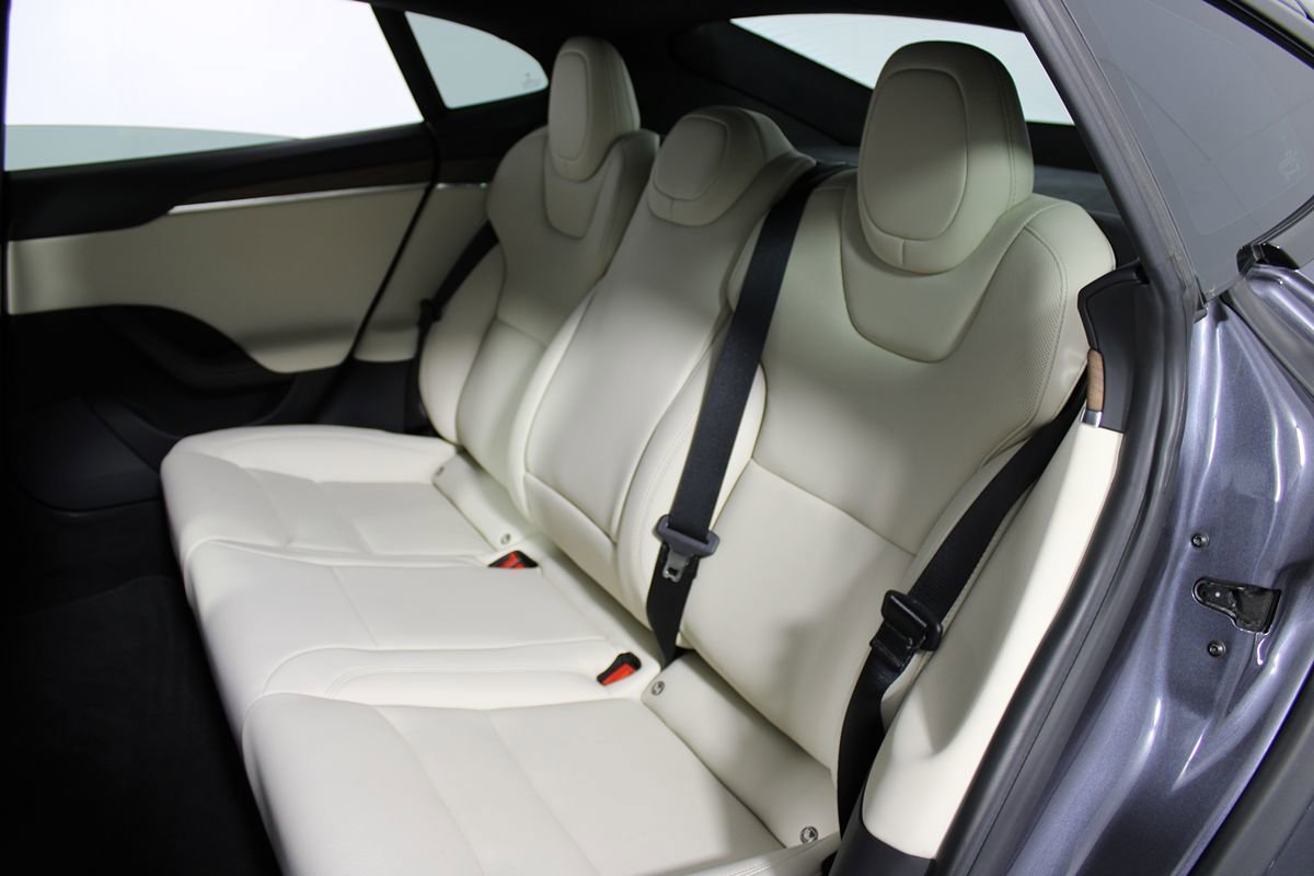 Used 2022 Tesla Model S AWD/4WD image 25